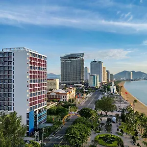 https://novotel-nha-trang.nhatrangbesthotels.com