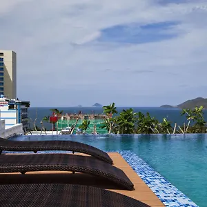 Holiday Hotel 3* Nha Trang