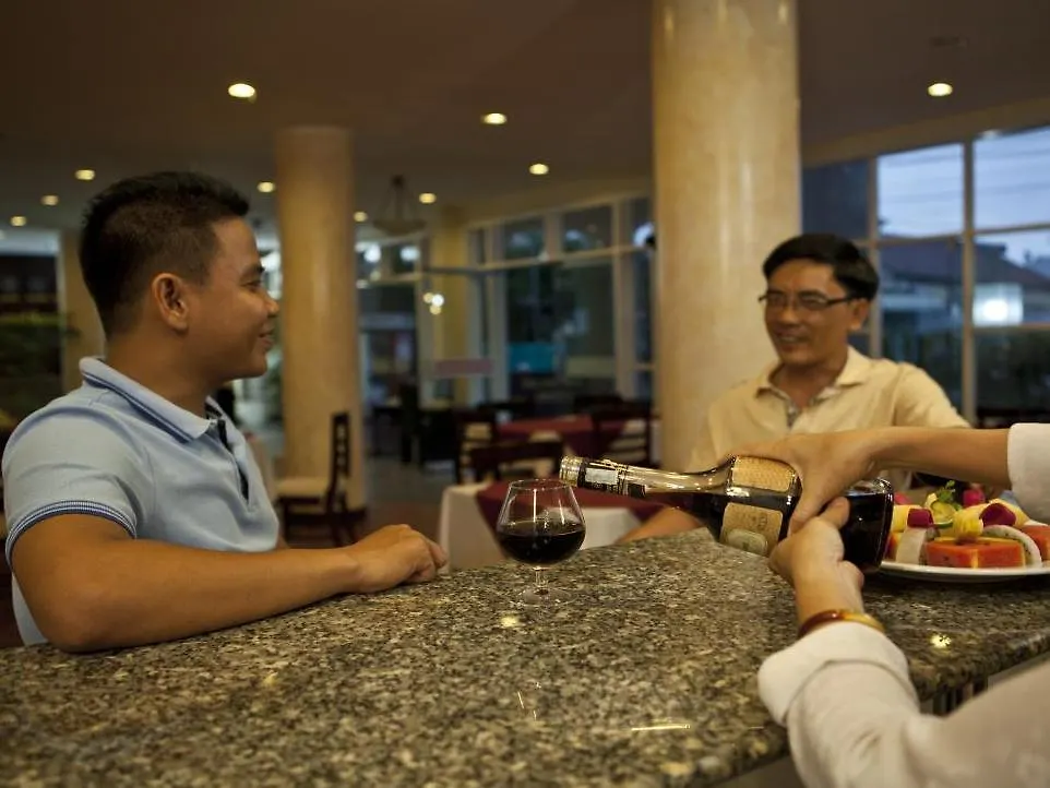 Sea And Sand Hotel Hội An 3*,